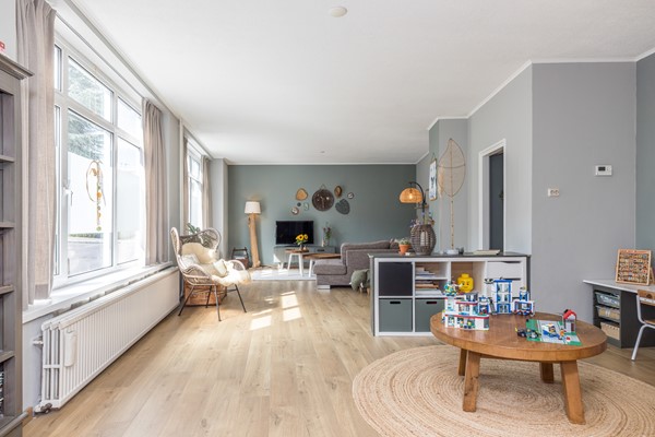 Foto - Verkocht: Unieke karakteristieke instapklare hoekwoning met maar liefst 235 m2 wonen én een vrij uitzicht op het groen in Simpelveld.